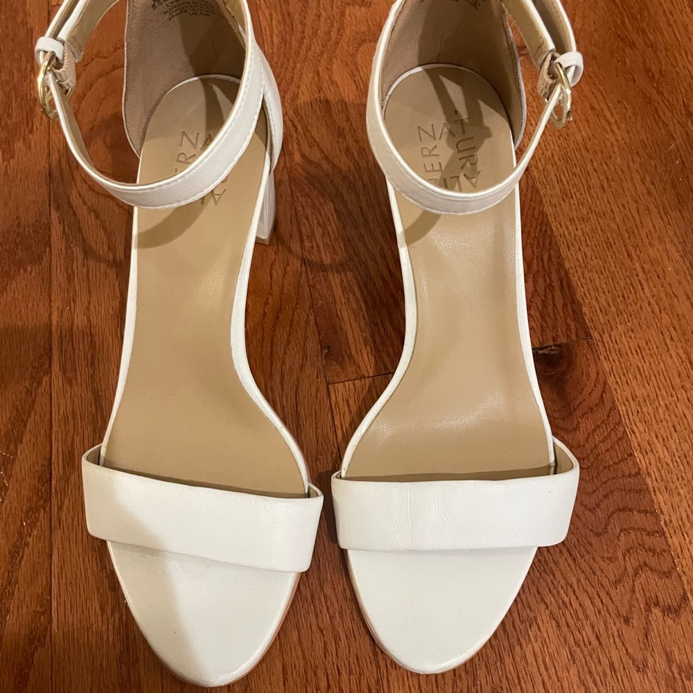 Naturalizer Women’s Vera Sandal White Leather 8.5